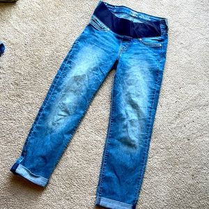 Levi’s maternity jeans size small